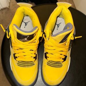 Jordan Kids Sneakers in Vibrant Yellow and Black